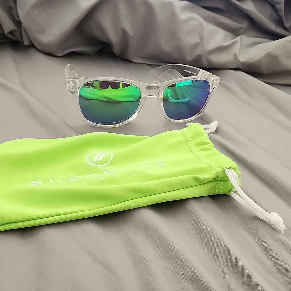 Blenders Natty Ice lime sunglasses